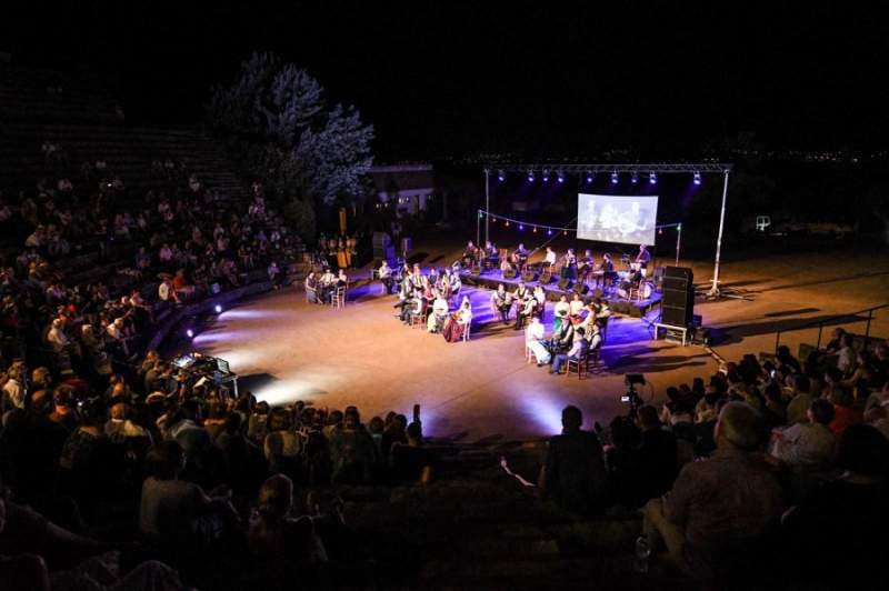 «Mare Nostrum - Η δική μας θάλασσα» στο Θέατρο «ΟΛΥΜΠΙΑ» ΦΛΟΚΑ