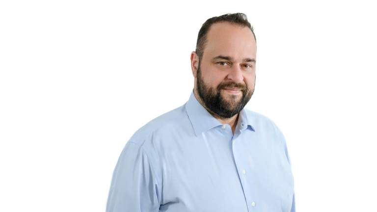 Βασίλης Αϊβαλής: Ελεύθερη πρόσβαση στο διαδίκτυο για κάθε πολίτη, με τοποθέτηση router σε καμπίνες καφάο