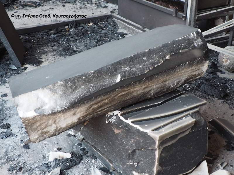 Όρθια η προτομή του Αγίου Σοφιανού μετά την πυρκαγιά της Βορειοανατολικής Αττικής